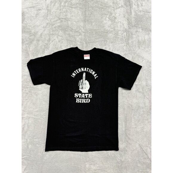 24hr LAUNDRY STATE BIRD MIDDLE FINGER WOMENS BLACK STATEMENT T-SHIRT - Picture 1 of 3